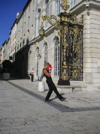 Bf4_04fouette_bas_place_stanislas.jpg